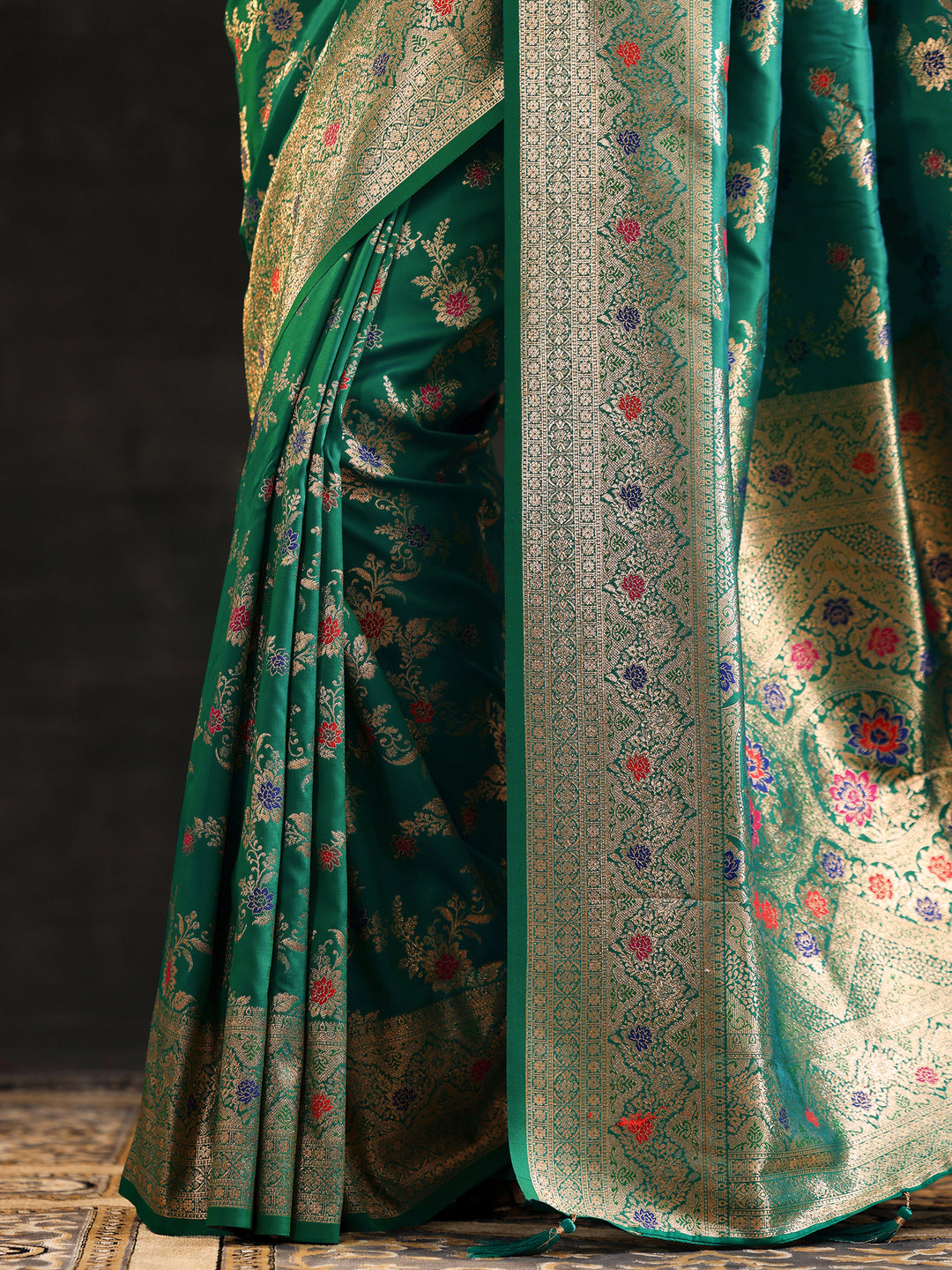  Green Woven Design Silk Blend Saree With Unstitched Blouse Piece 