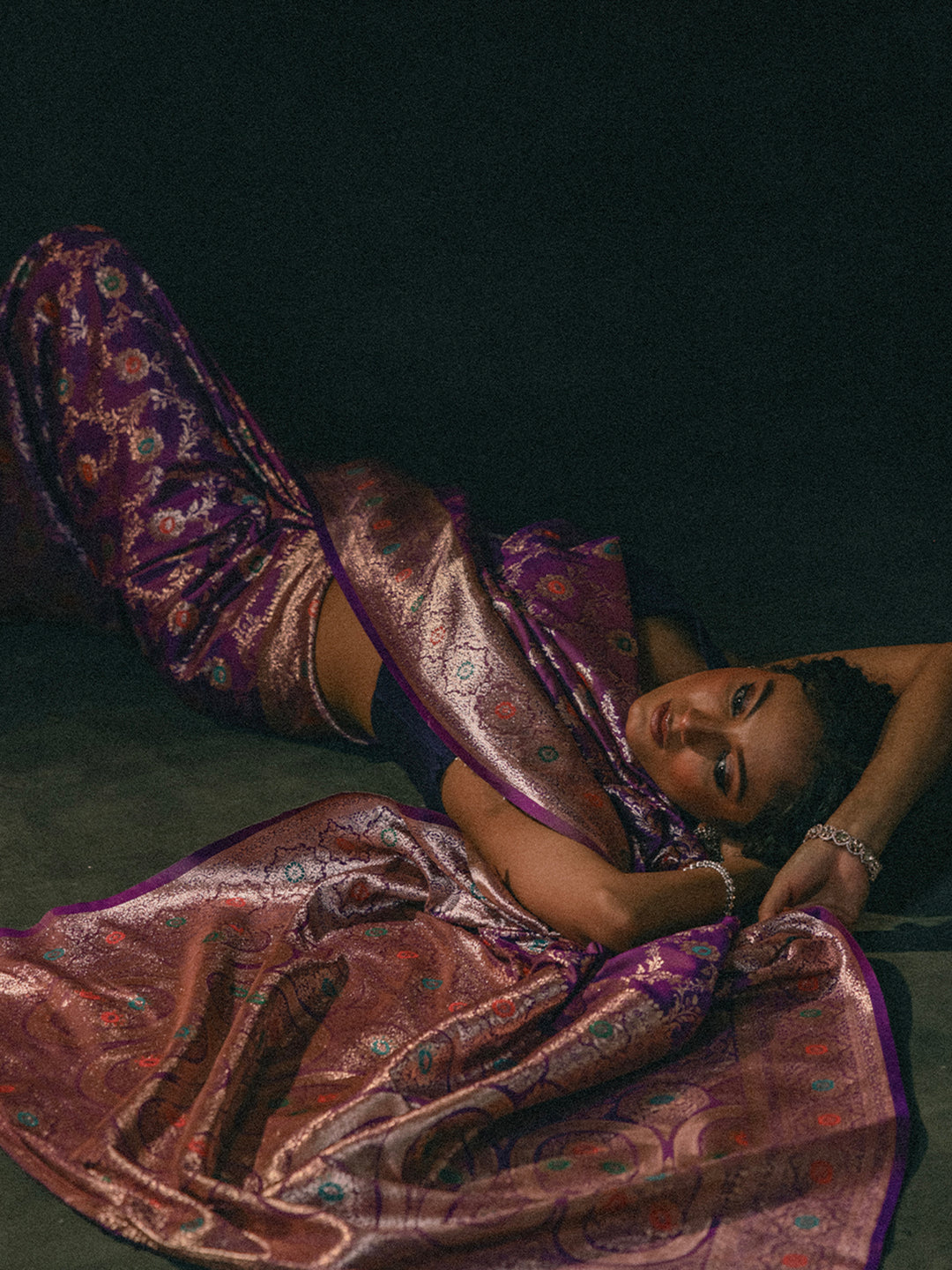 Purple Woven Design Silk Blend Saree With Unstitched Blouse Piece