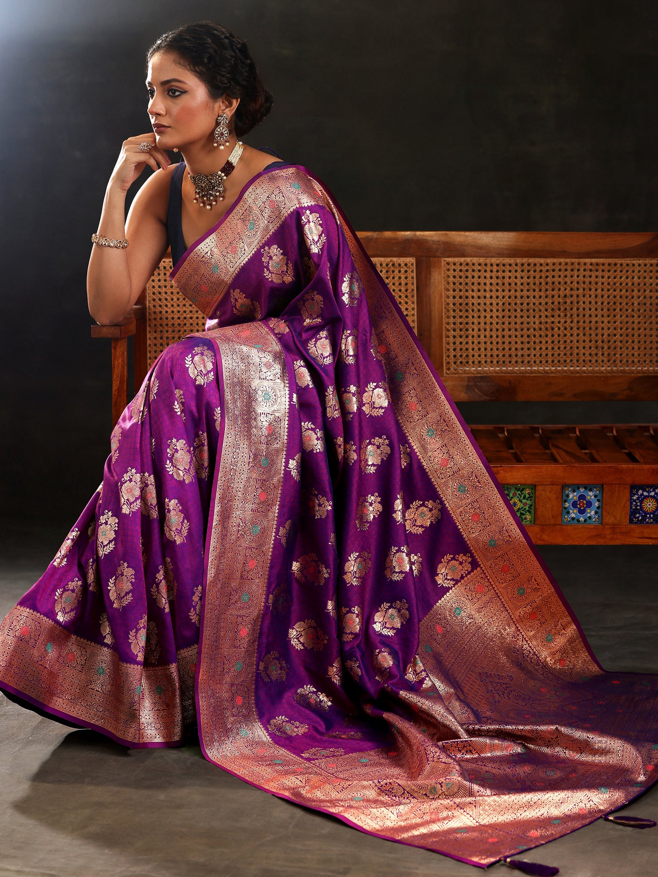 libas Purple Woven Design Silk Blend Saree With Unstitched Blouse Piece-picture-21