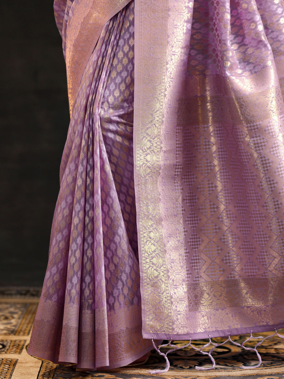  Lavender Woven Design Silk Blend Saree With Unstitched Blouse Piece 