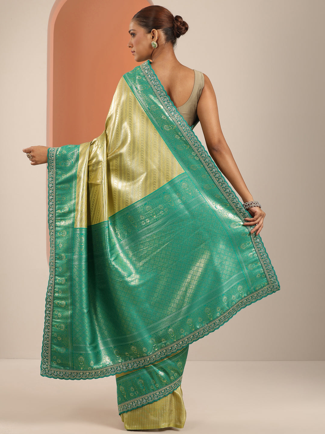  Yellow  Silk Blend Saree With Unstitched Blouse Piece 