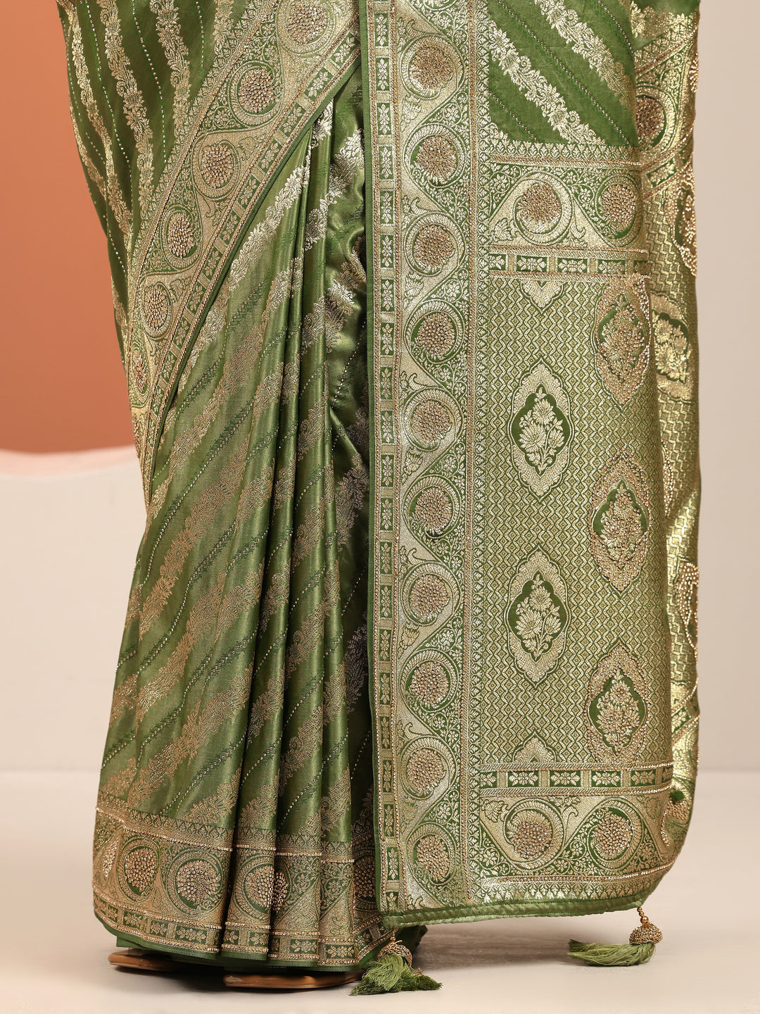  Olive Woven Design Silk Blend Saree With Unstitched Blouse Piece 