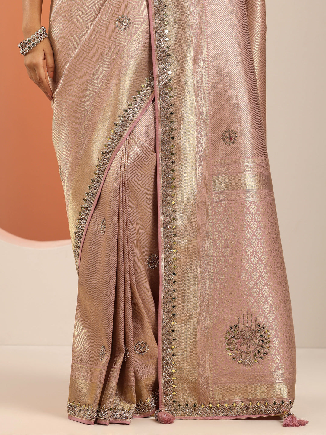  Peach  Silk Blend Saree With Unstitched Blouse Piece 