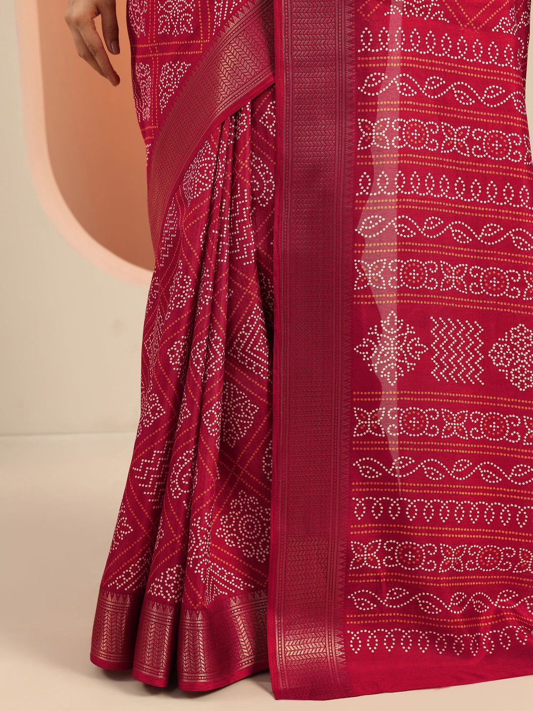  Red Printed Silk Blend Saree With Unstitched Blouse Piece 