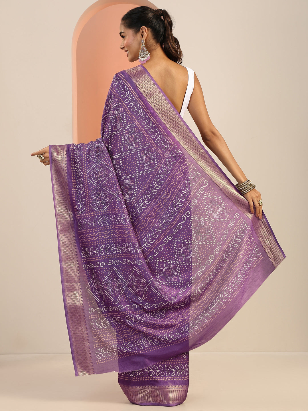  Lavender Printed Silk Blend Saree With Unstitched Blouse Piece 