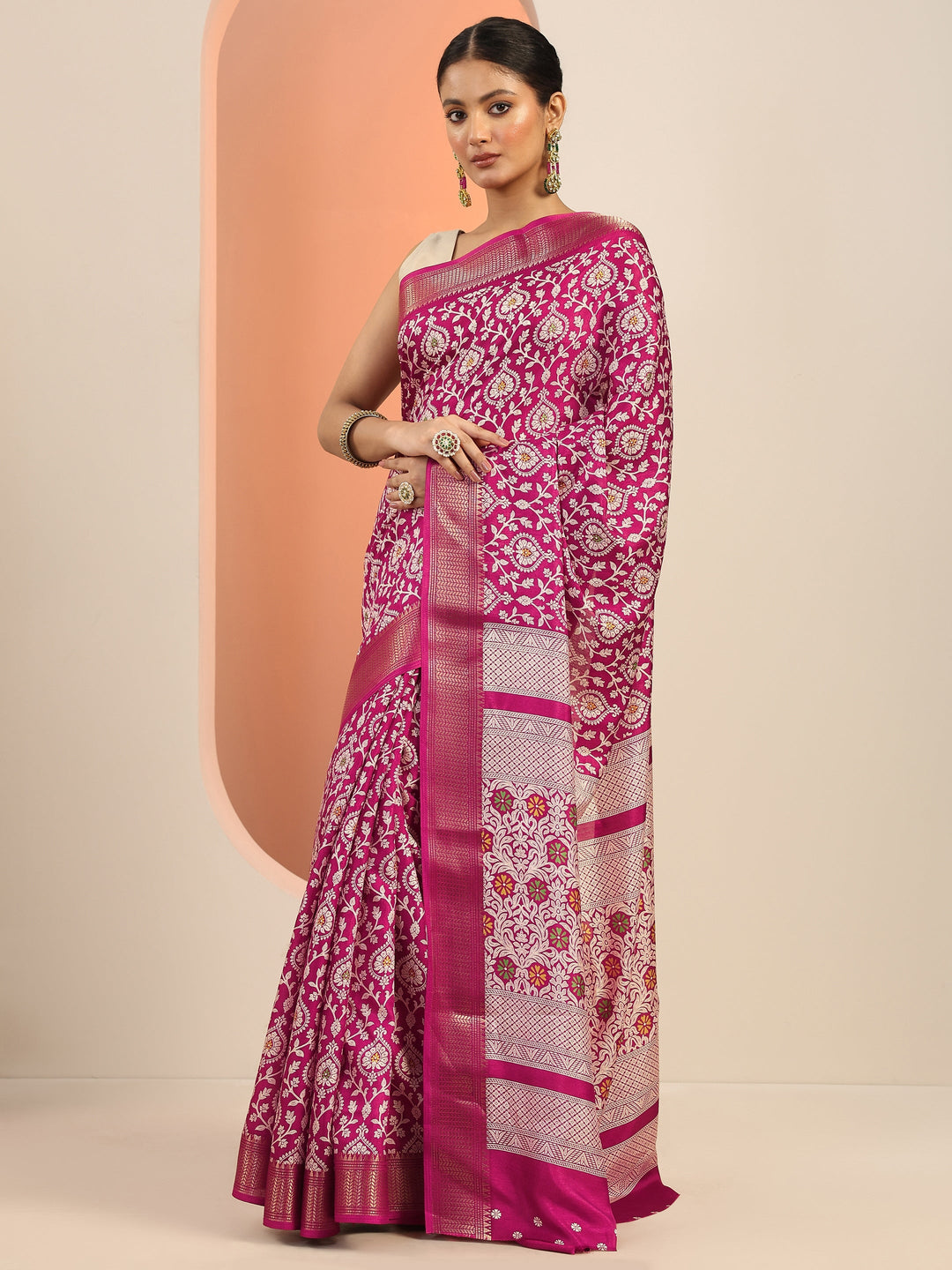  Maroon Printed Silk Blend Saree With Unstitched Blouse Piece 
