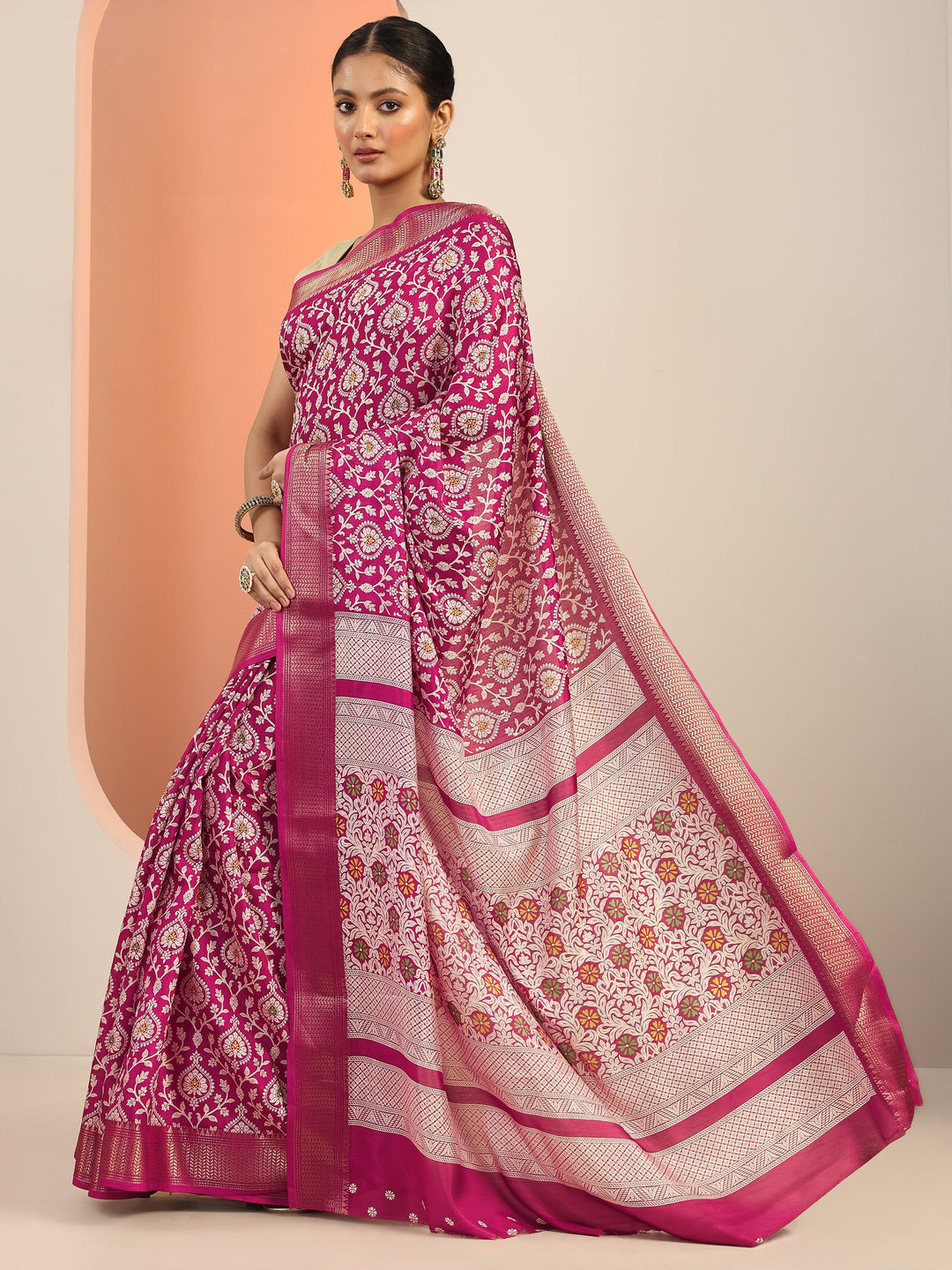  Maroon Printed Silk Blend Saree With Unstitched Blouse Piece 