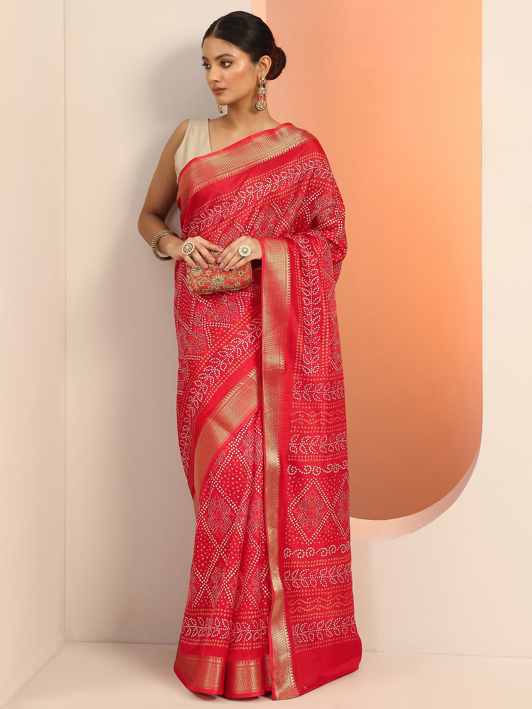  Red Printed Silk Blend Saree With Unstitched Blouse Piece 