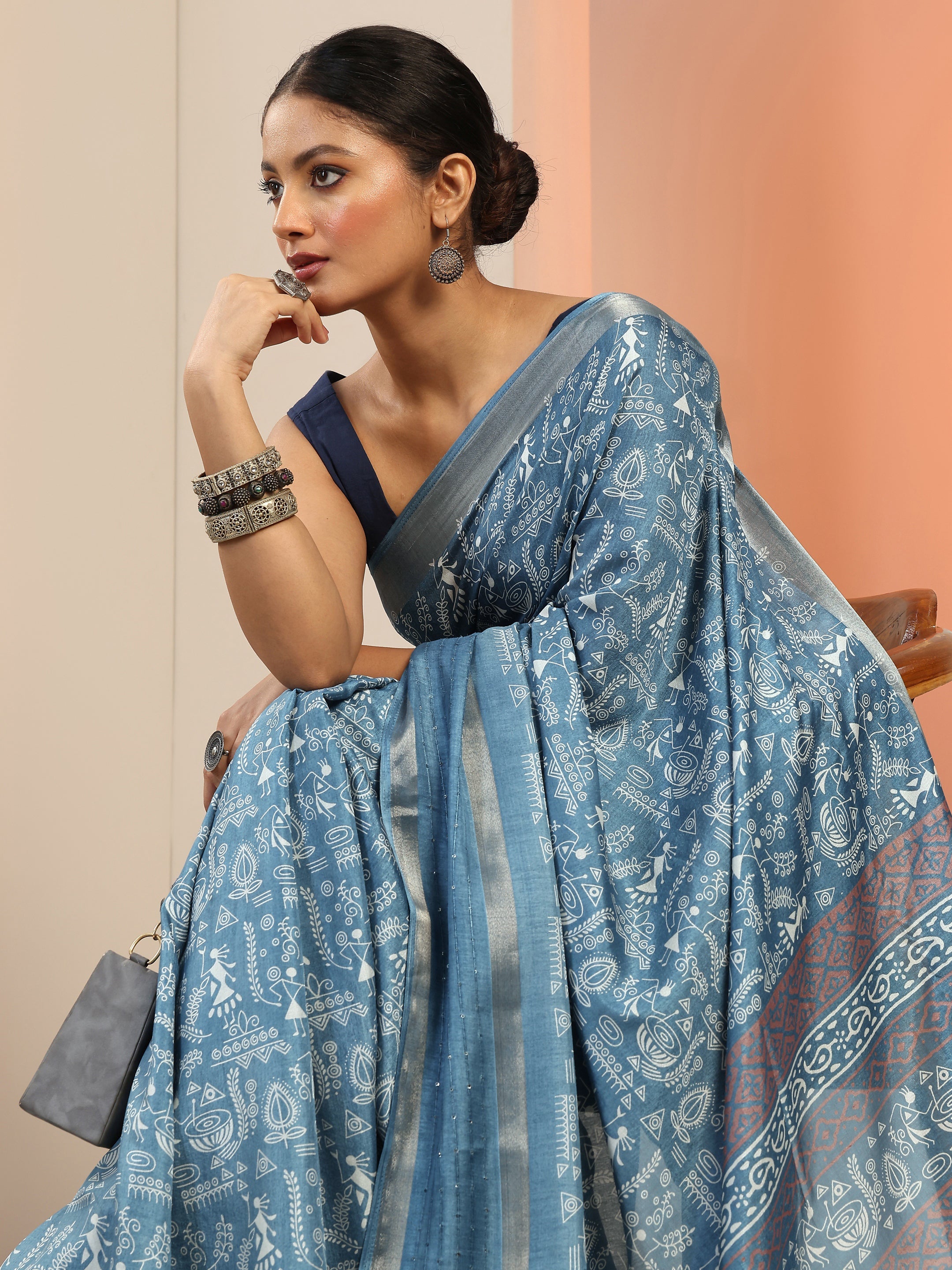 Blue Printed Silk Blend Saree With Unstitched Blouse Piece-image-20