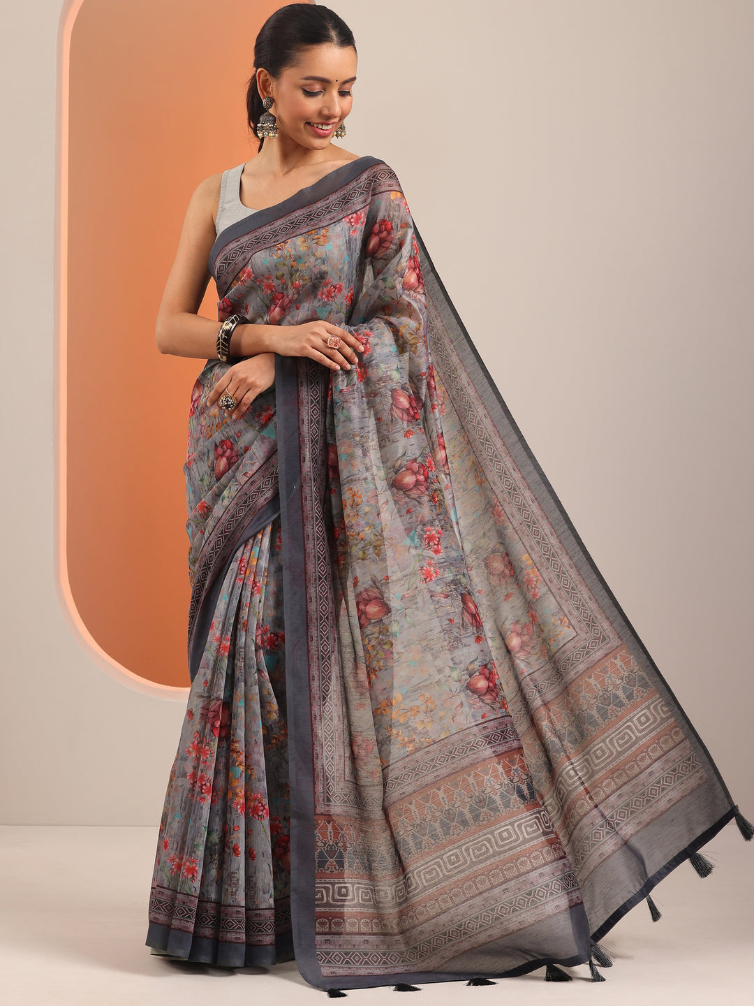  Grey Printed Chanderi Saree With Unstitched Blouse Piece 