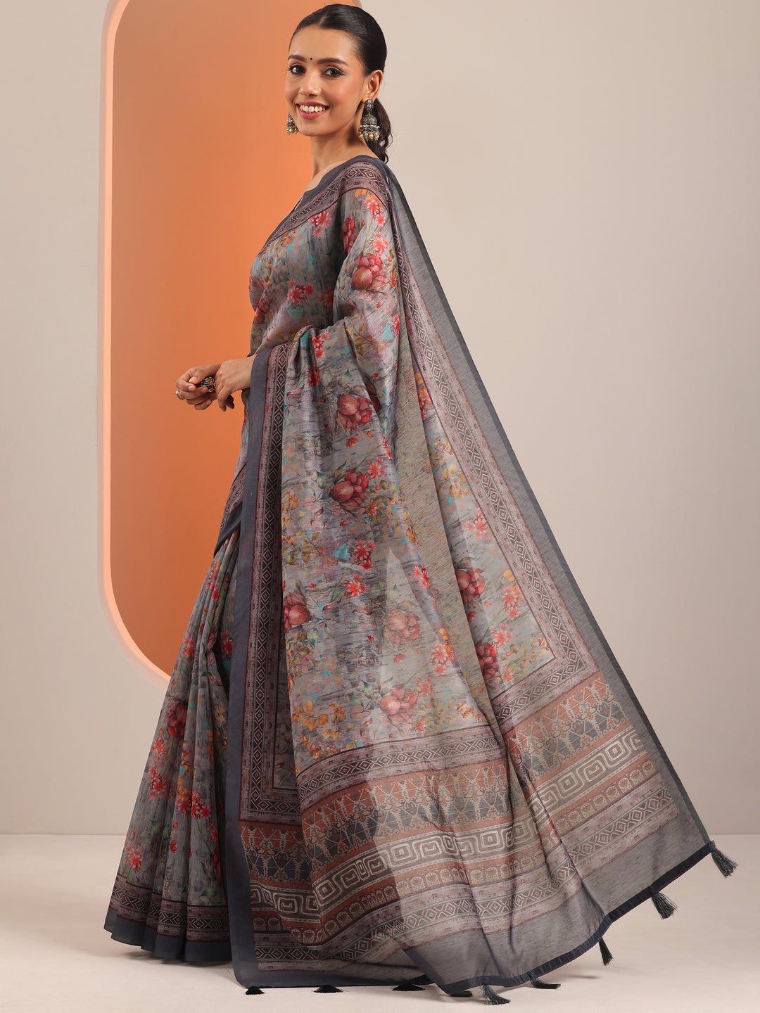  Grey Printed Chanderi Saree With Unstitched Blouse Piece 