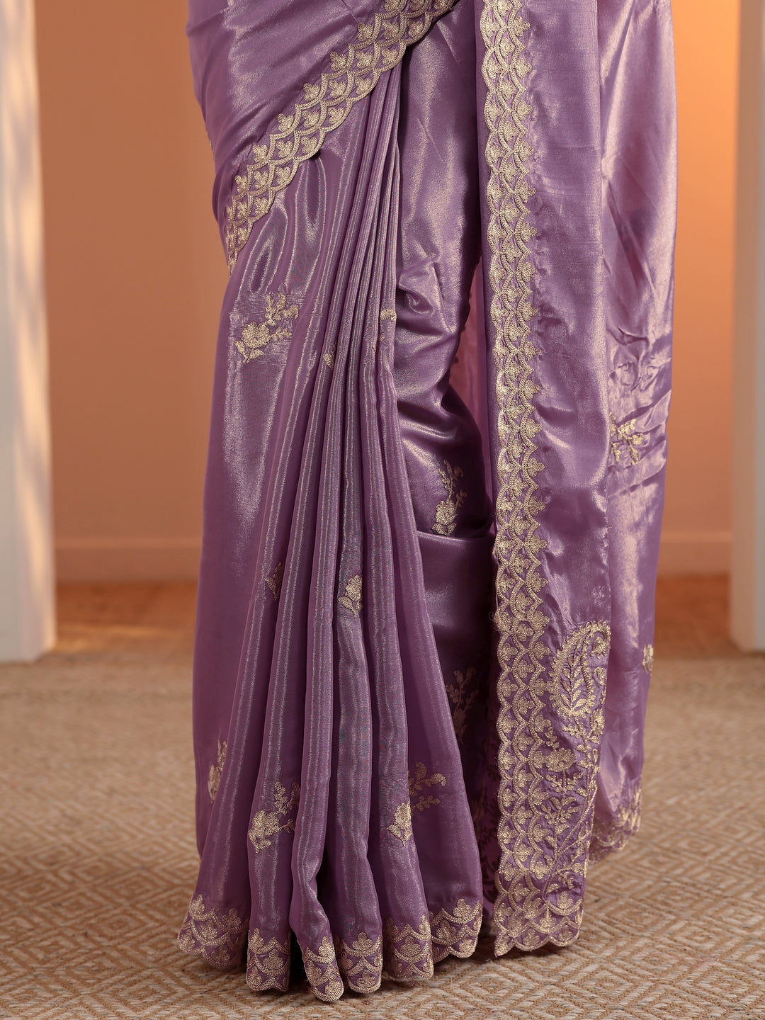  Lavender Embroidered Silk Blend Saree With Unstitched Blouse Piece 