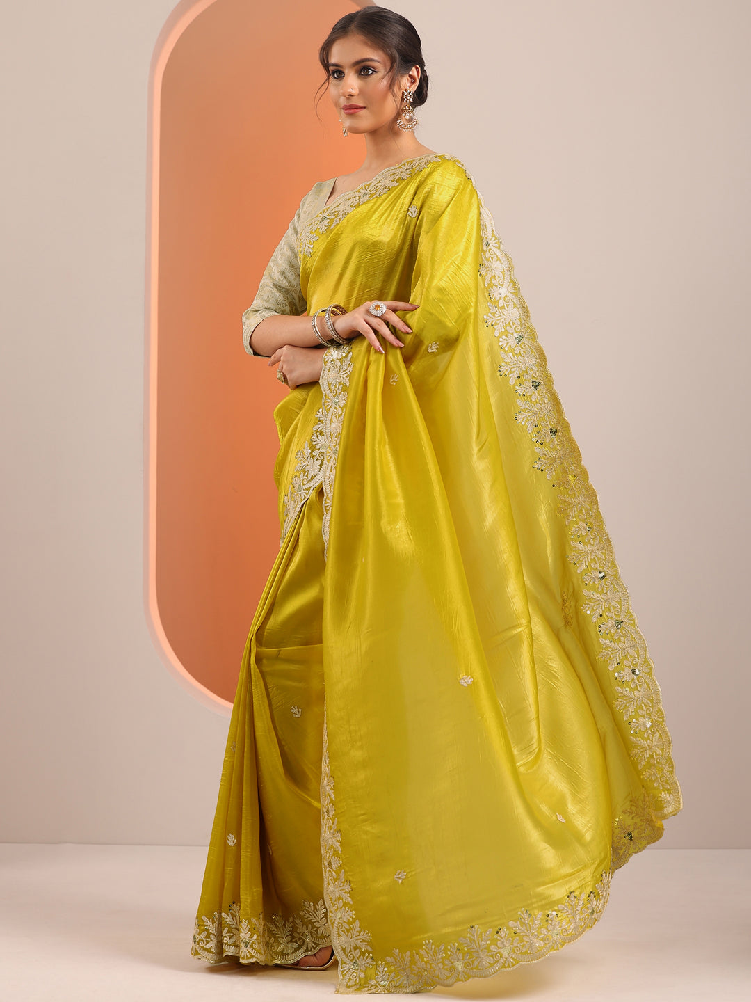  Yellow Embroidered Organza Saree With Unstitched Blouse Piece 