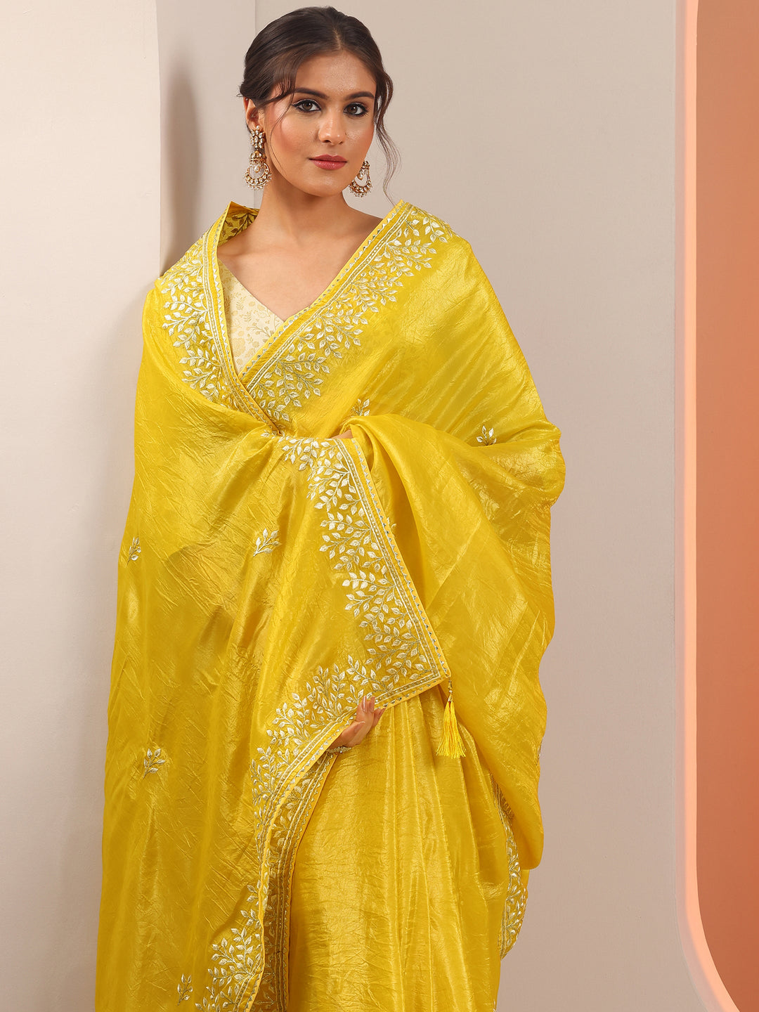  Yellow Embroidered Organza Saree With Unstitched Blouse Piece 