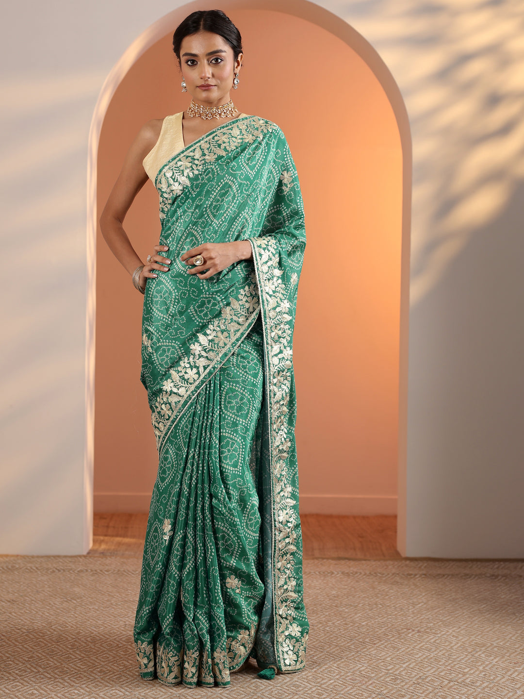 Green Printed Chinon Saree With Unstitched Blouse Piece 