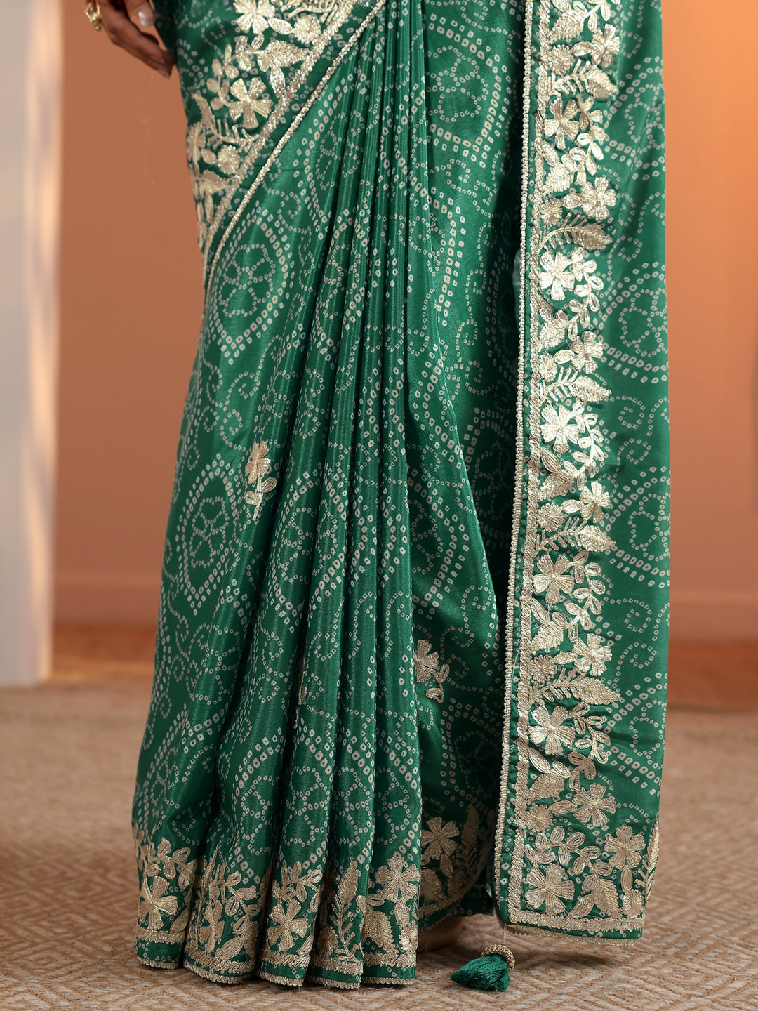  Green Printed Chinon Saree With Unstitched Blouse Piece 