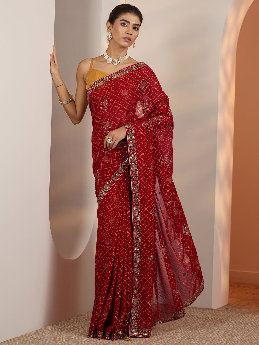  Red Printed Georgette Saree With Unstitched Blouse Piece 