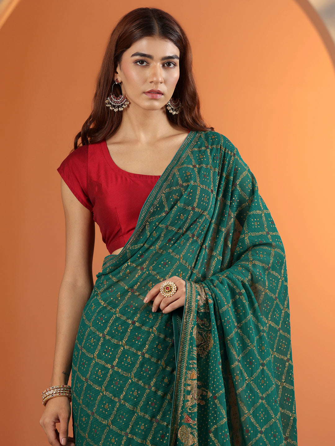  Green Printed Georgette Saree With Unstitched Blouse Piece 