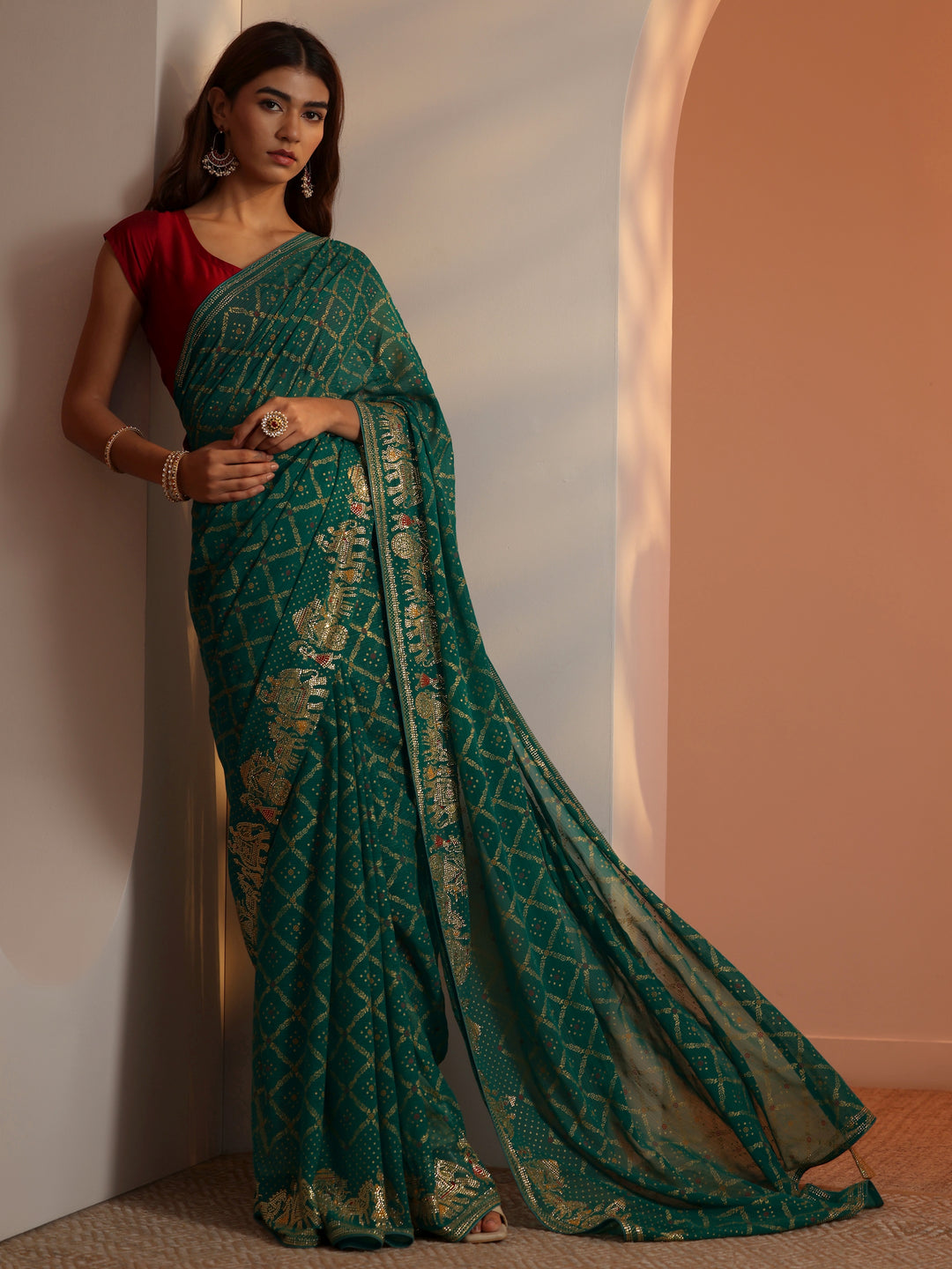  Green Printed Georgette Saree With Unstitched Blouse Piece 