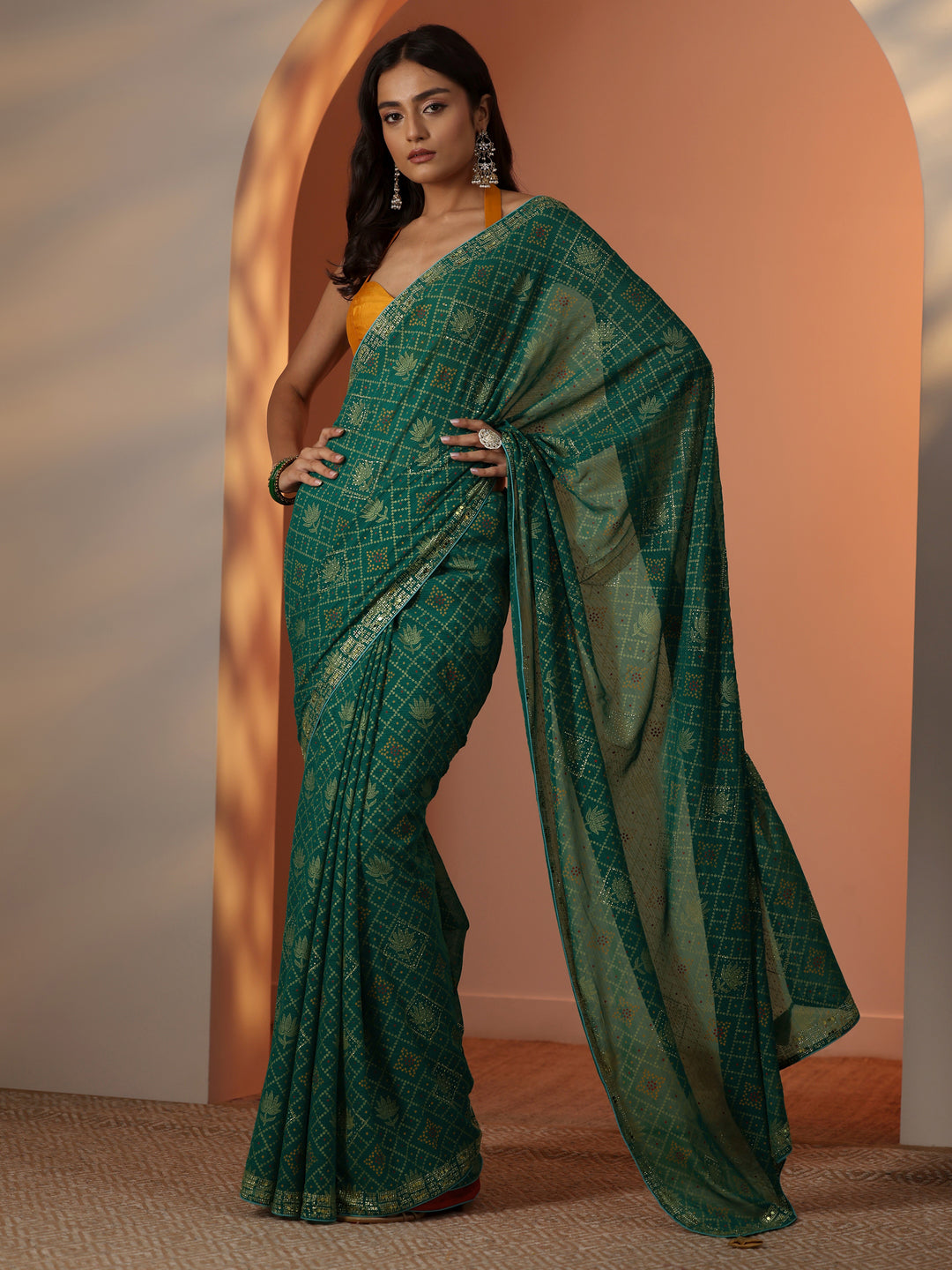  Green Printed Georgette Saree With Unstitched Blouse Piece 