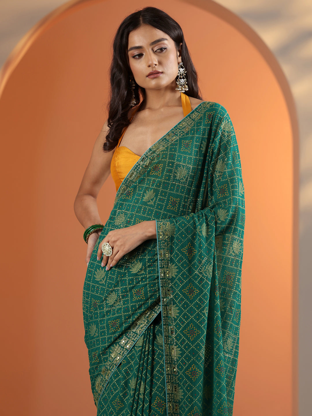  Green Printed Georgette Saree With Unstitched Blouse Piece 