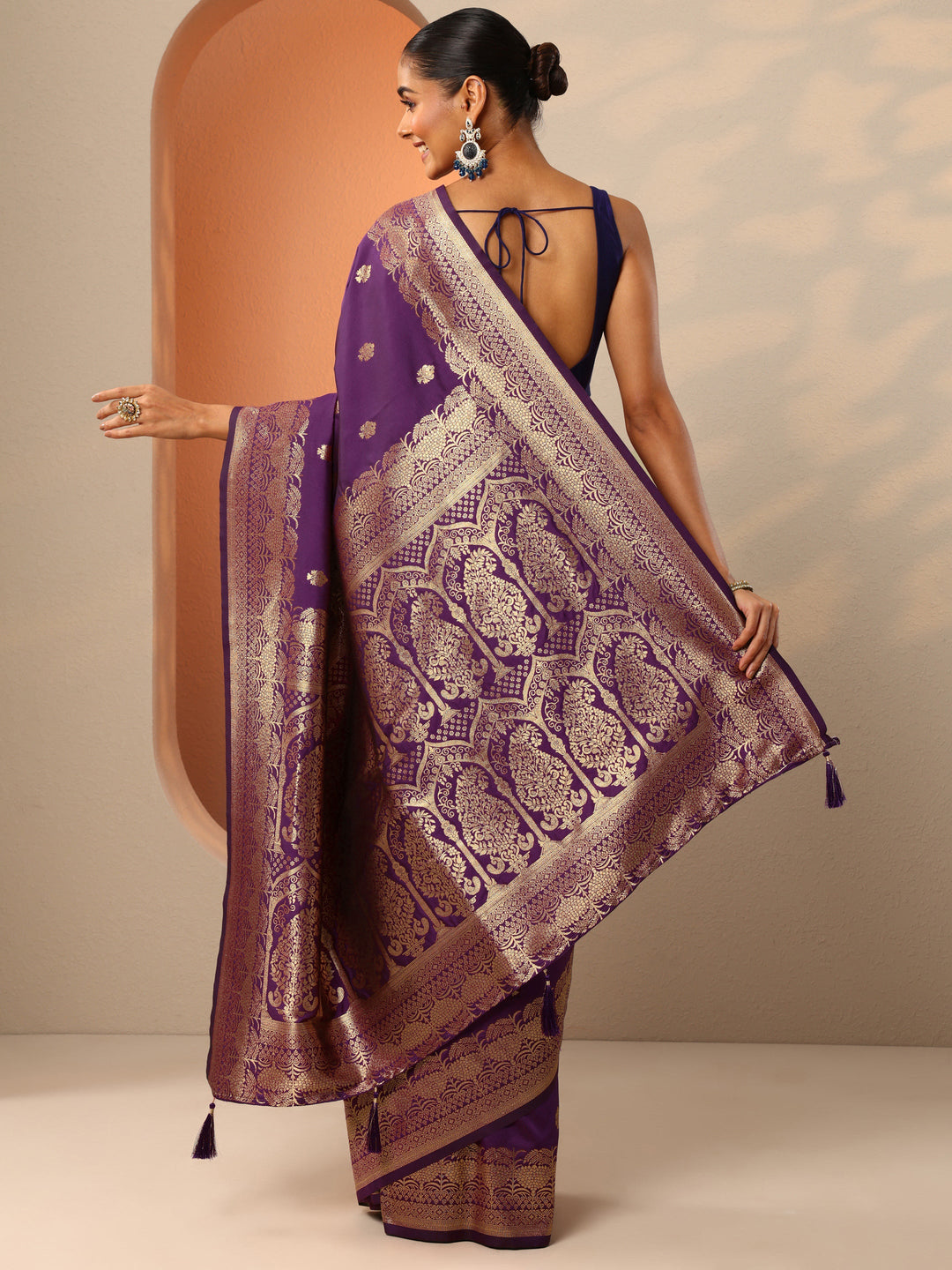  Purple Woven Design Banarasi Silk Blend Saree With Unstitched Blouse Piece 
