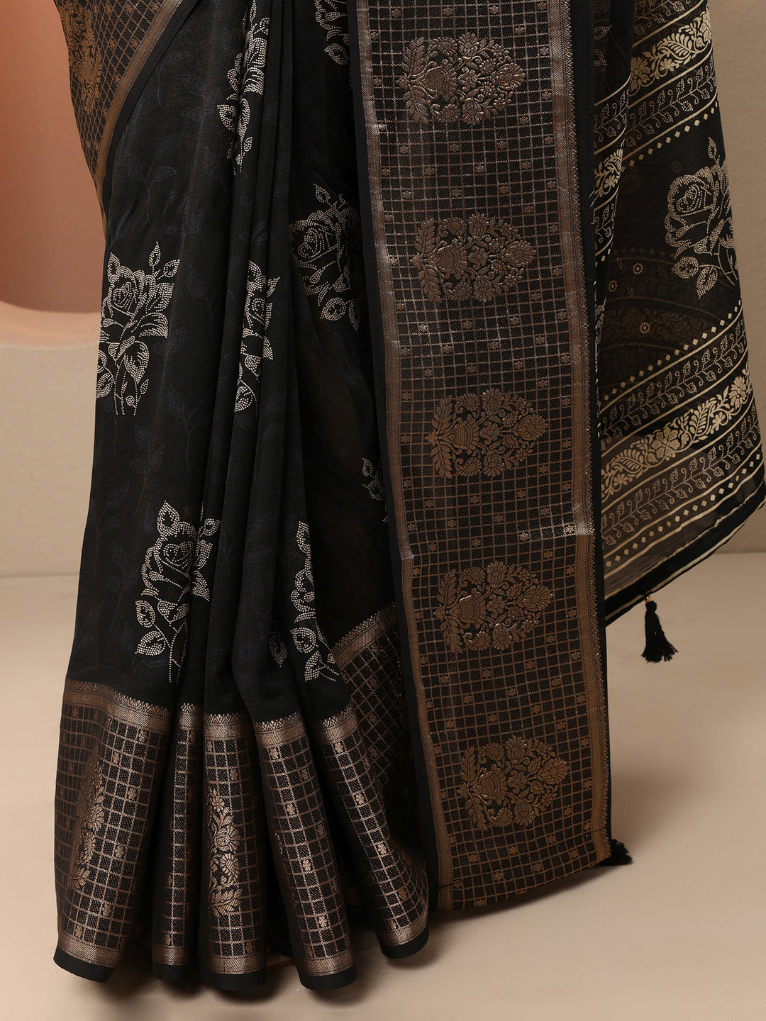 Black Printed Georgette Saree With Unstitched Blouse Piece 