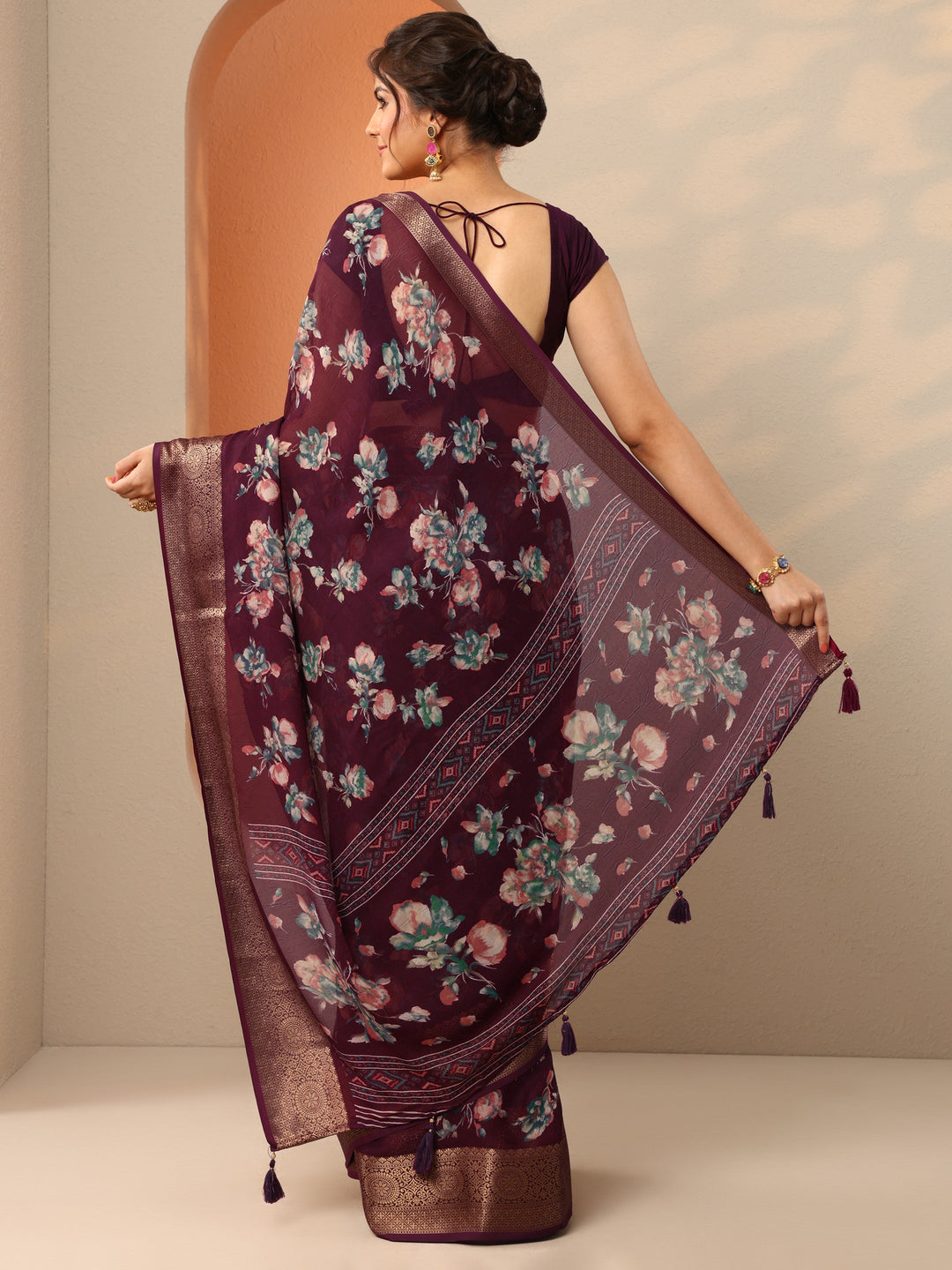  Burgundy Printed Georgette Saree With Unstitched Blouse Piece 