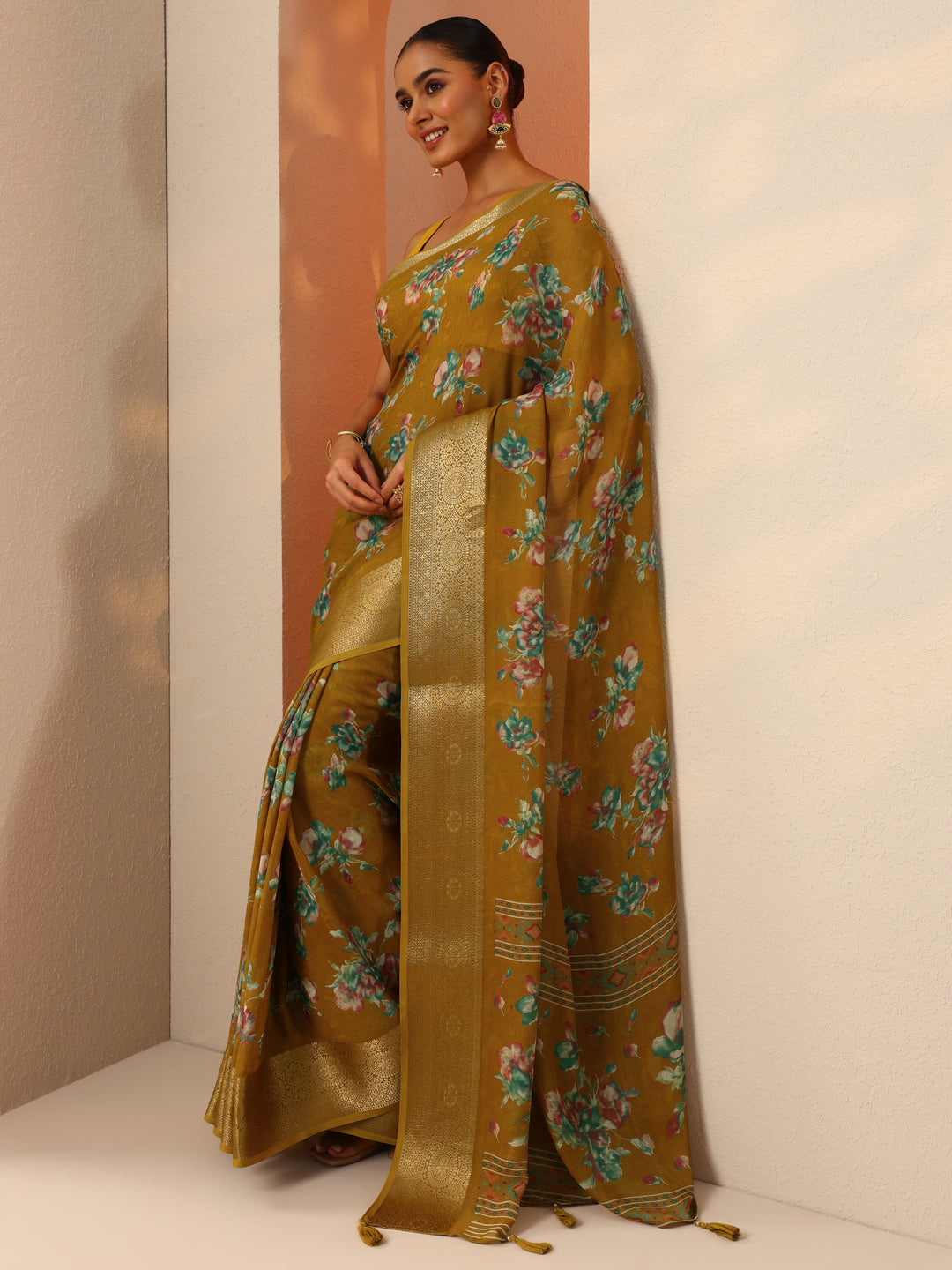 Mustard Printed Georgette Saree With Unstitched Blouse Piece
