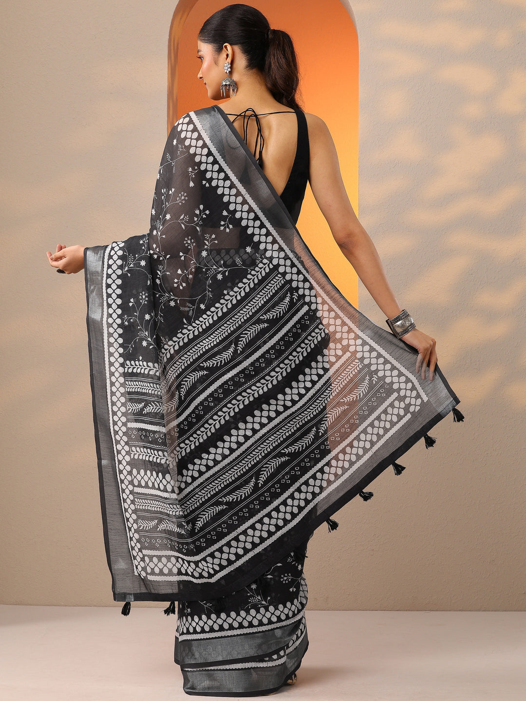  Black Printed Cotton Blend Saree With Unstitched Blouse Piece 