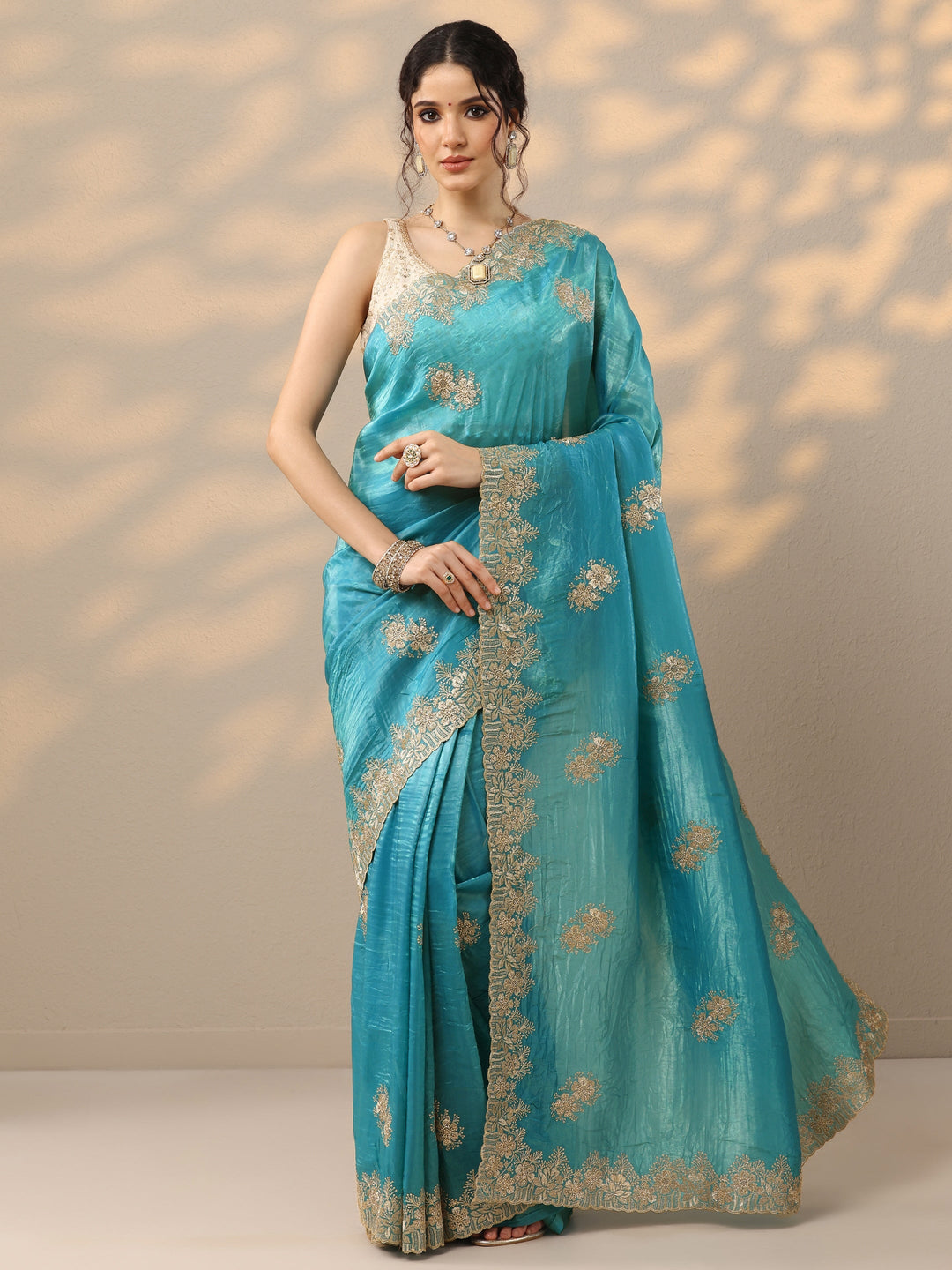 Blue Embroidered Organza Saree With Unstitched Blouse Piece