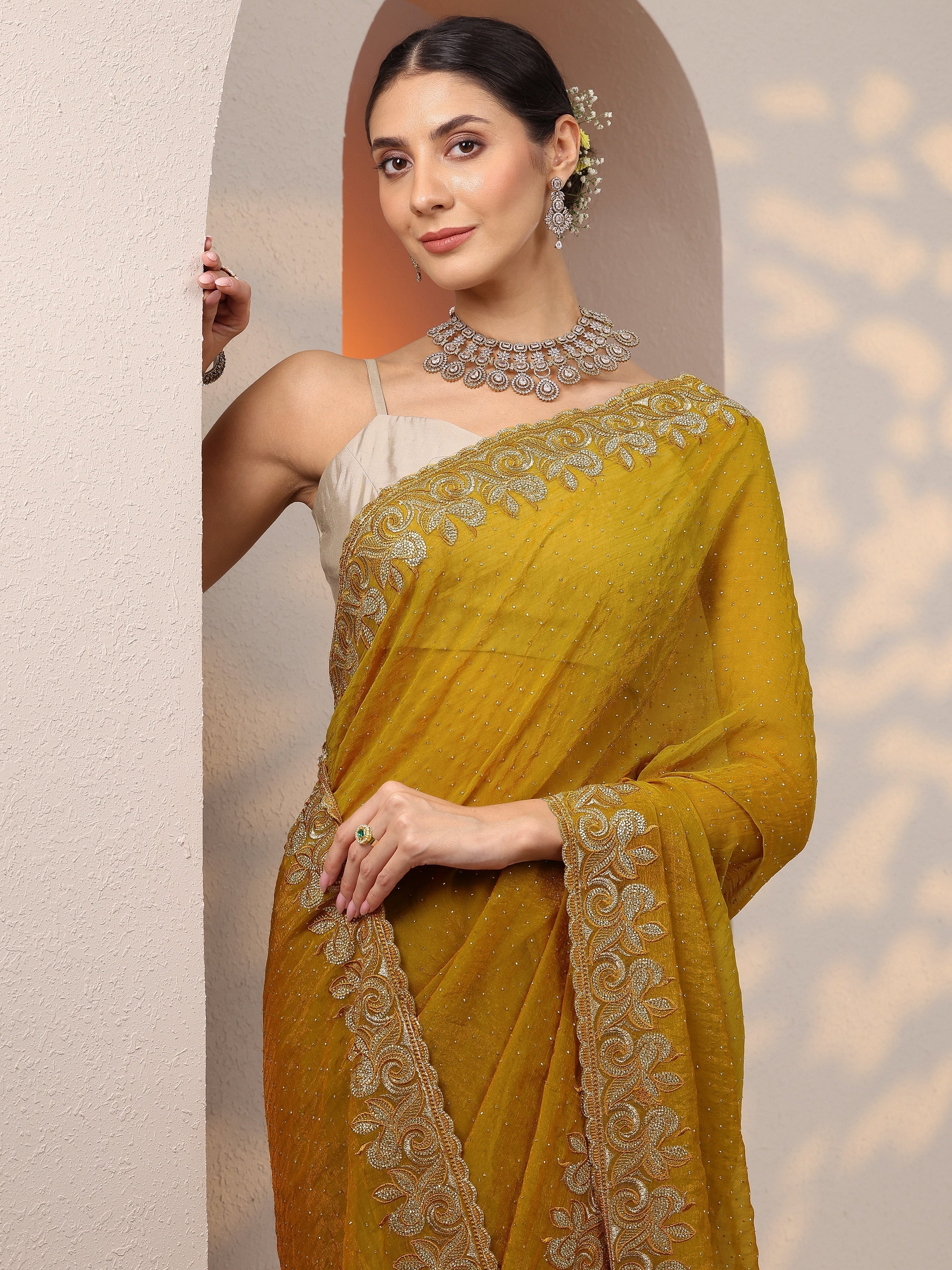 Mustard Embellished Organza Saree With Unstitched Blouse Piece-image-28