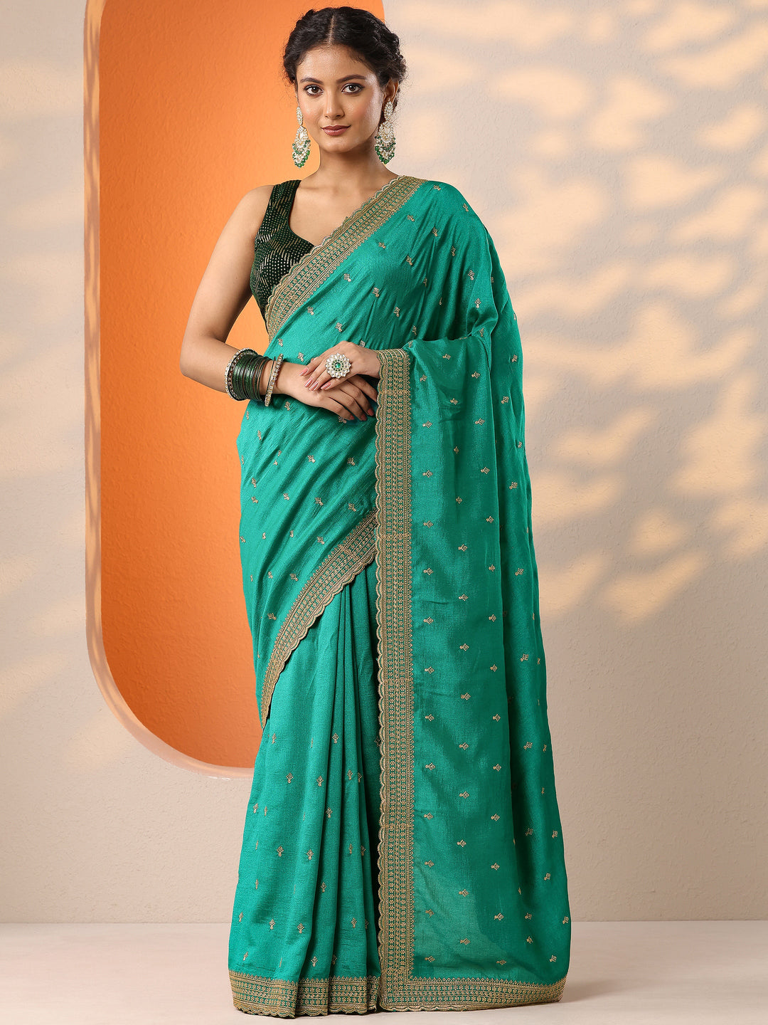  Green Embellished Silk Blend Saree With Unstitched Blouse Piece 