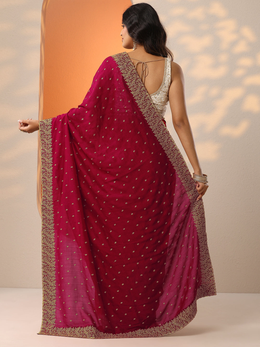  Red Embellished Silk Blend Saree With Unstitched Blouse Piece 