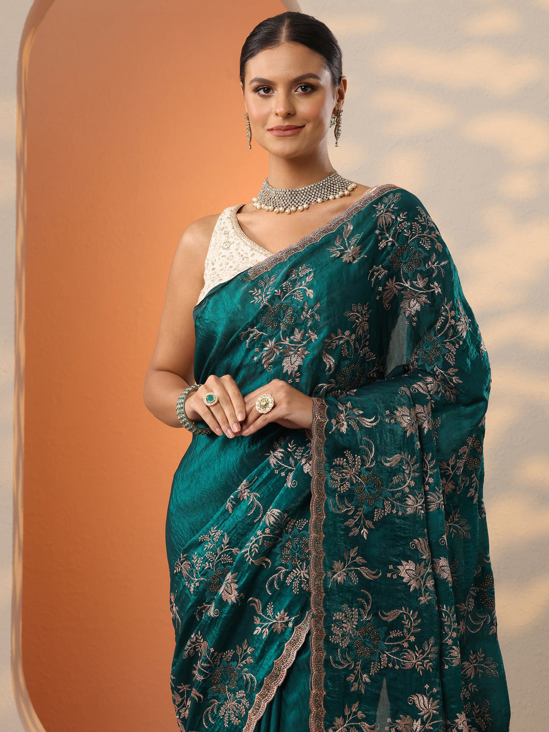  Green Embroidered Organza Saree With Unstitched Blouse Piece 