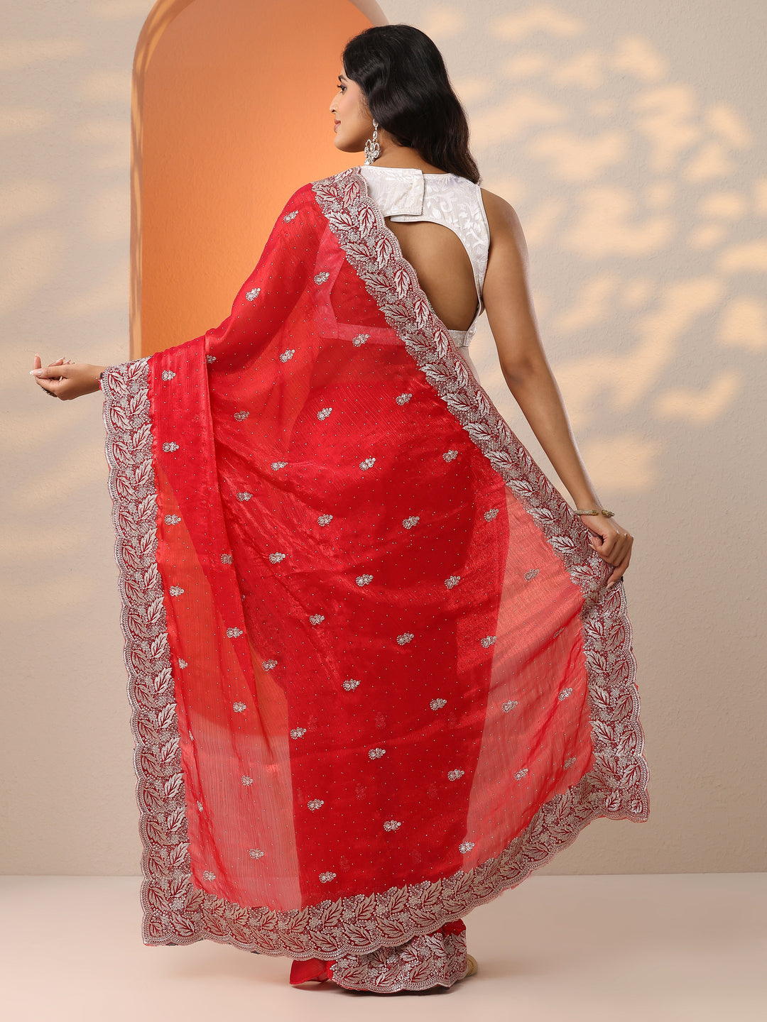  Red Embroidered Silk Blend Saree With Unstitched Blouse Piece 