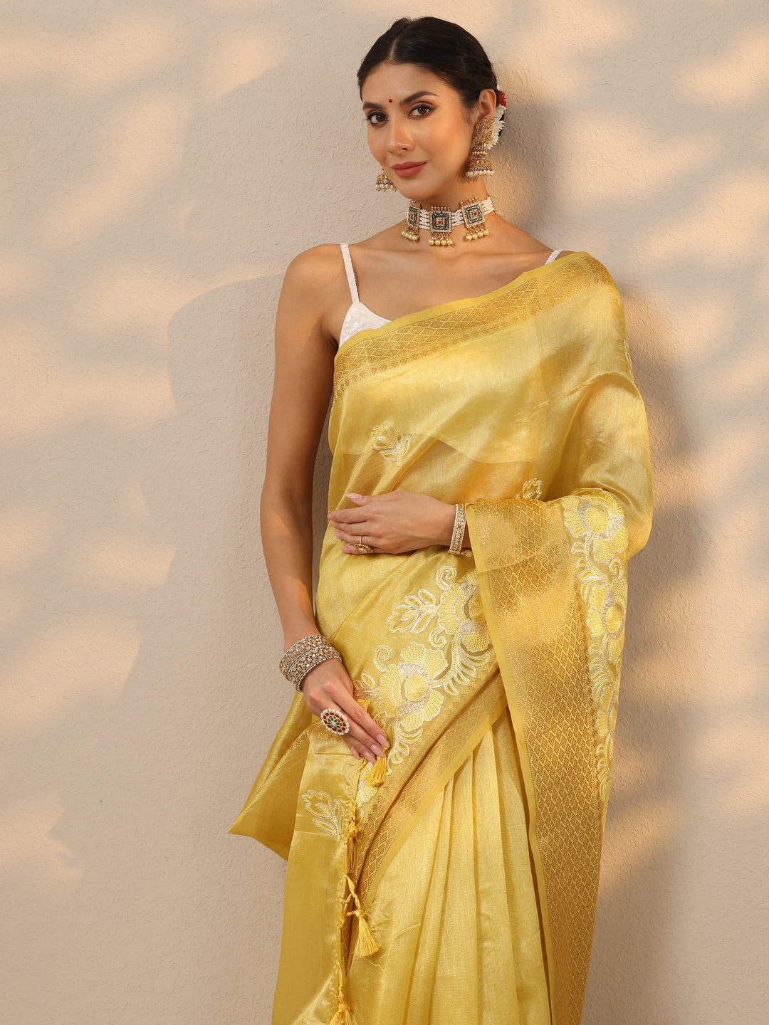 Yellow Embroidered Banarasi Silk Blend Saree With Unstitched Blouse Piece