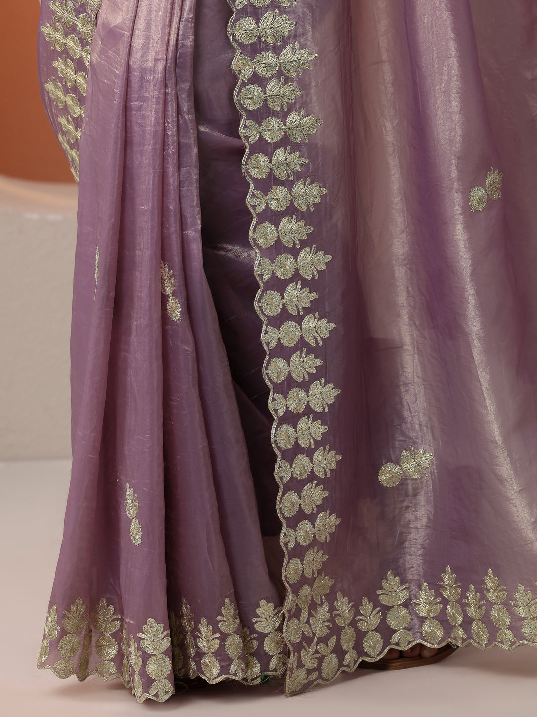  Lavender Embroidered Organza Saree With Unstitched Blouse Piece 