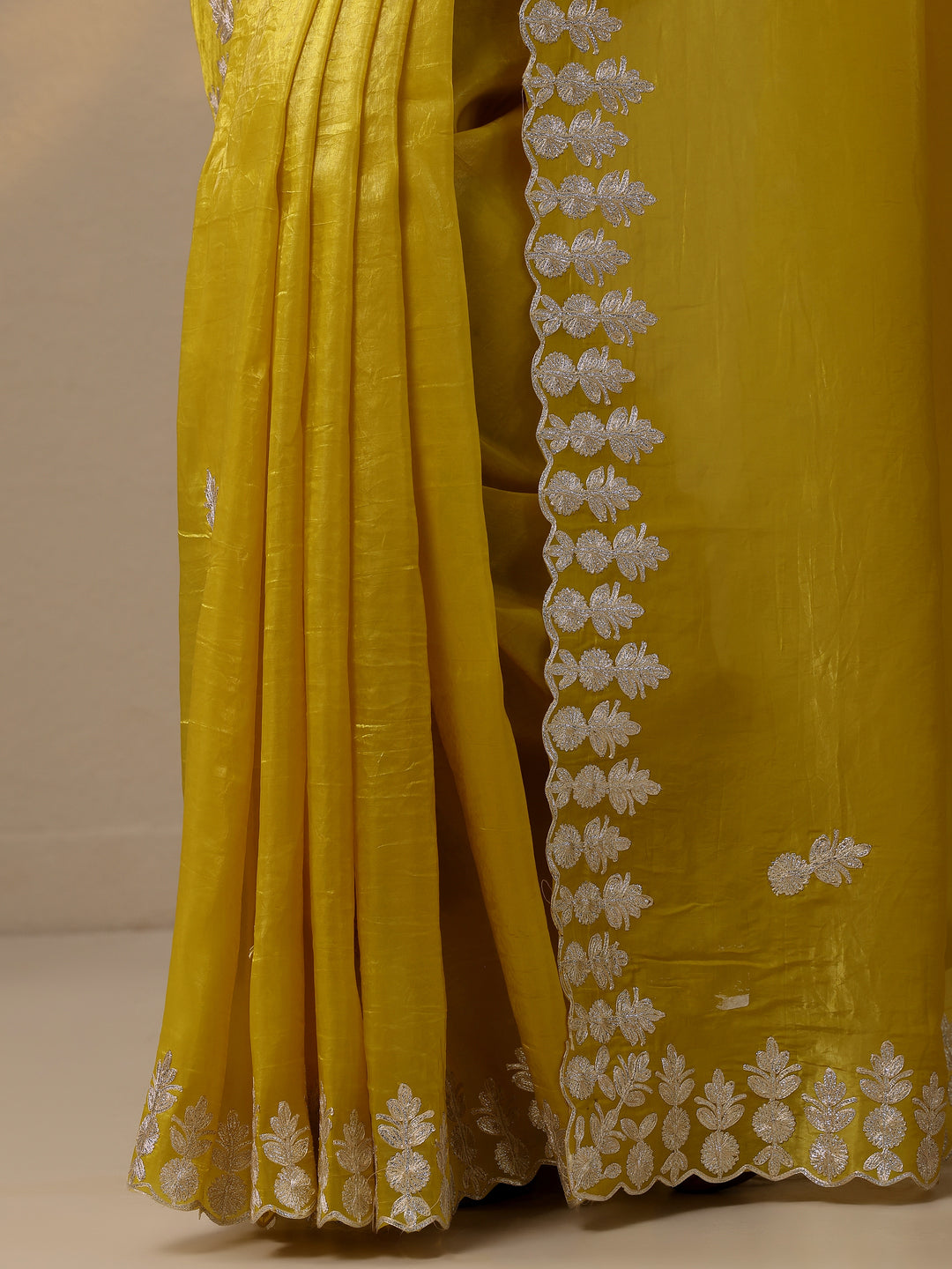  Yellow Embroidered Organza Saree With Unstitched Blouse Piece 