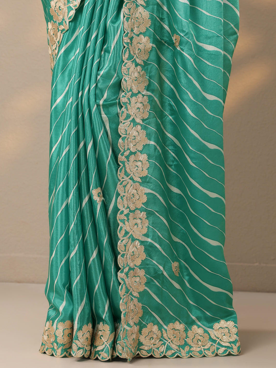  Green Leheriya Printed Chinon Saree With Unstitched Blouse Piece 