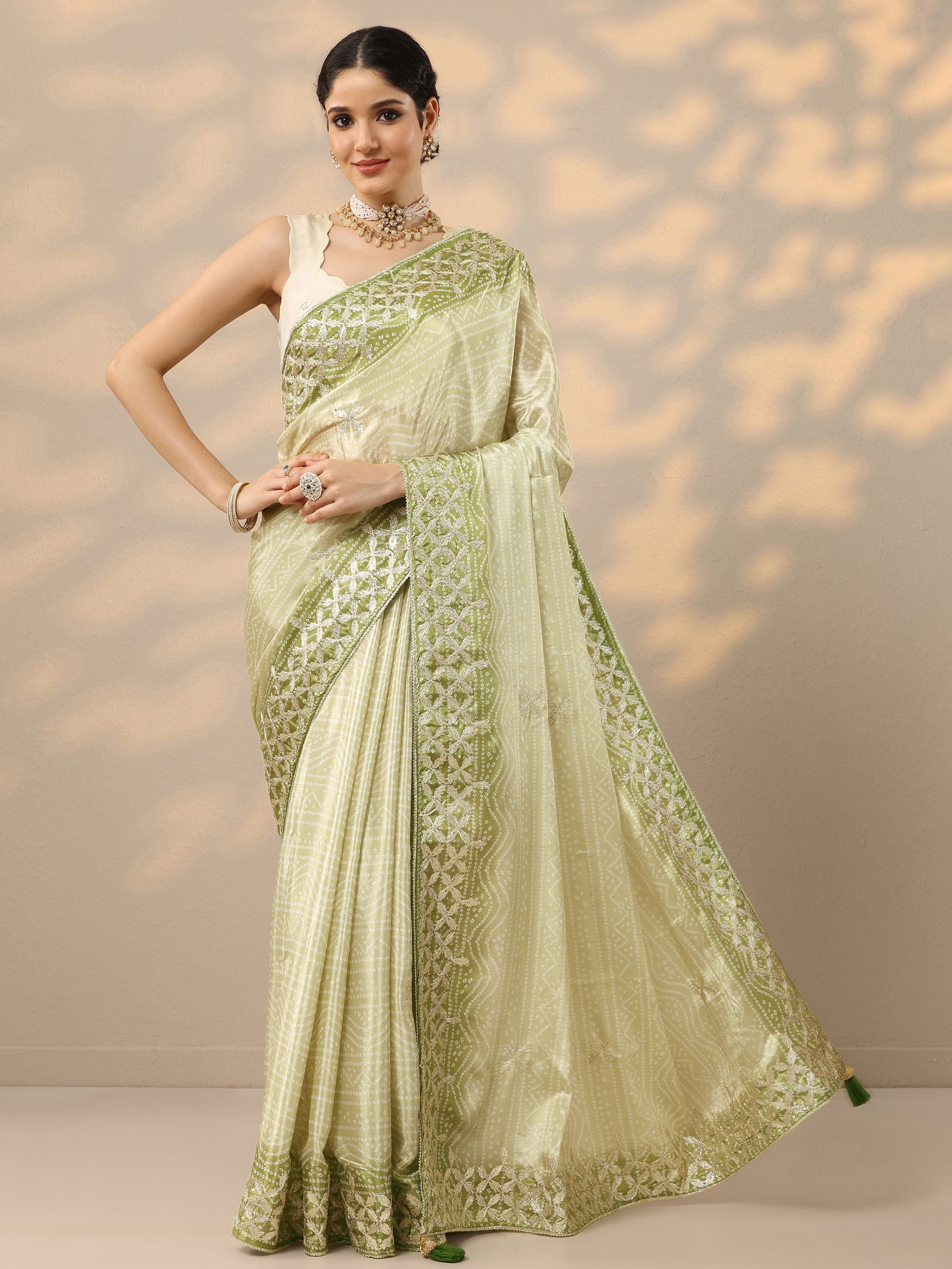 Green Printed Pure Georgette Saree With Unstitched Blouse Piece