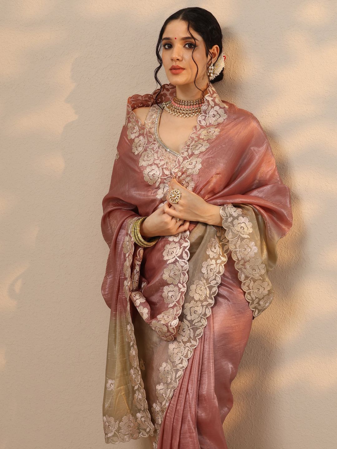 Peach Embroidered Organza Saree With Unstitched Blouse Piece