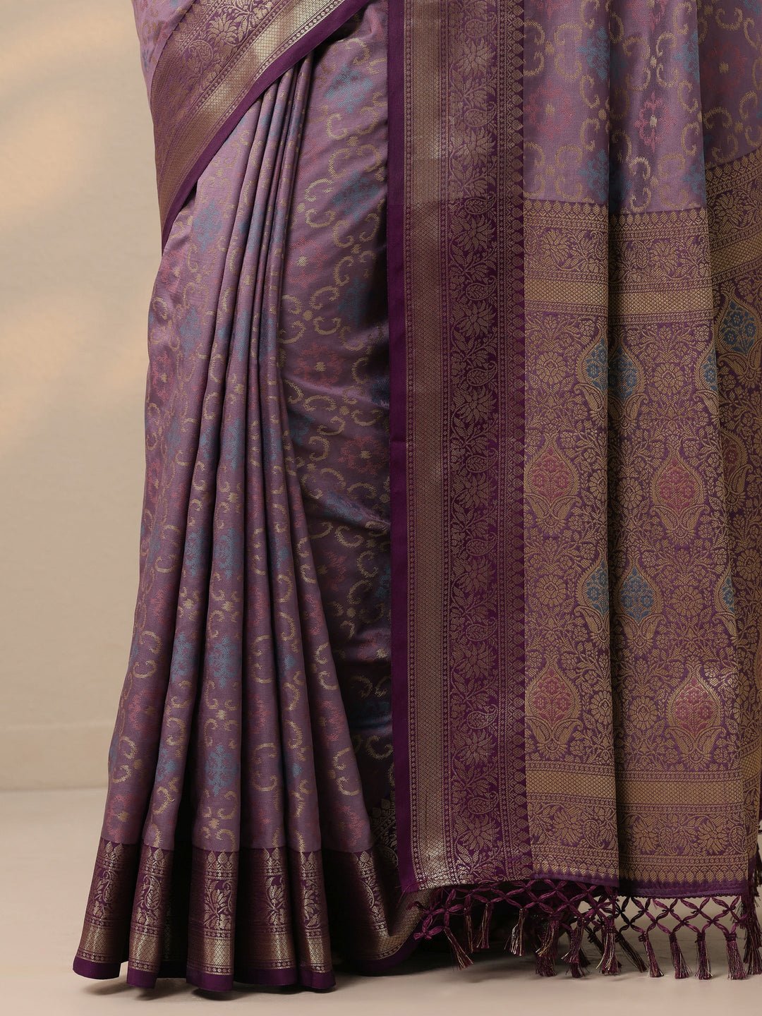  Lavender Woven Design Banarasi Silk Blend Saree With Unstitched Blouse Piece 