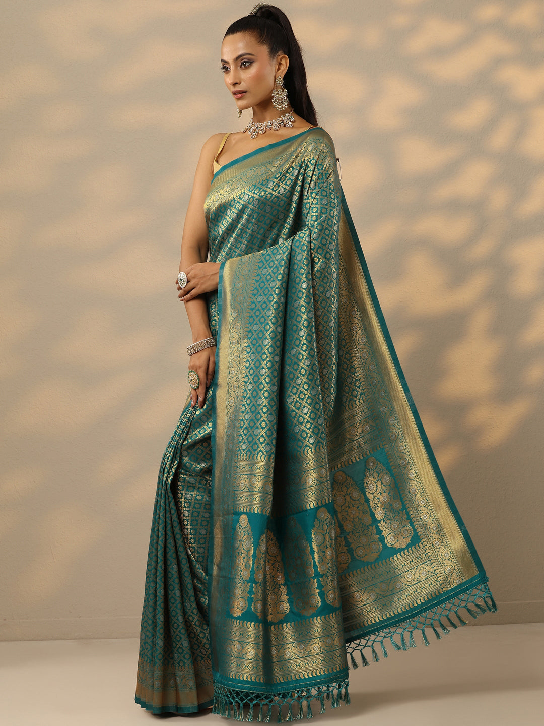  Green Woven Design Banarasi Silk Blend Saree With Unstitched Blouse Piece 