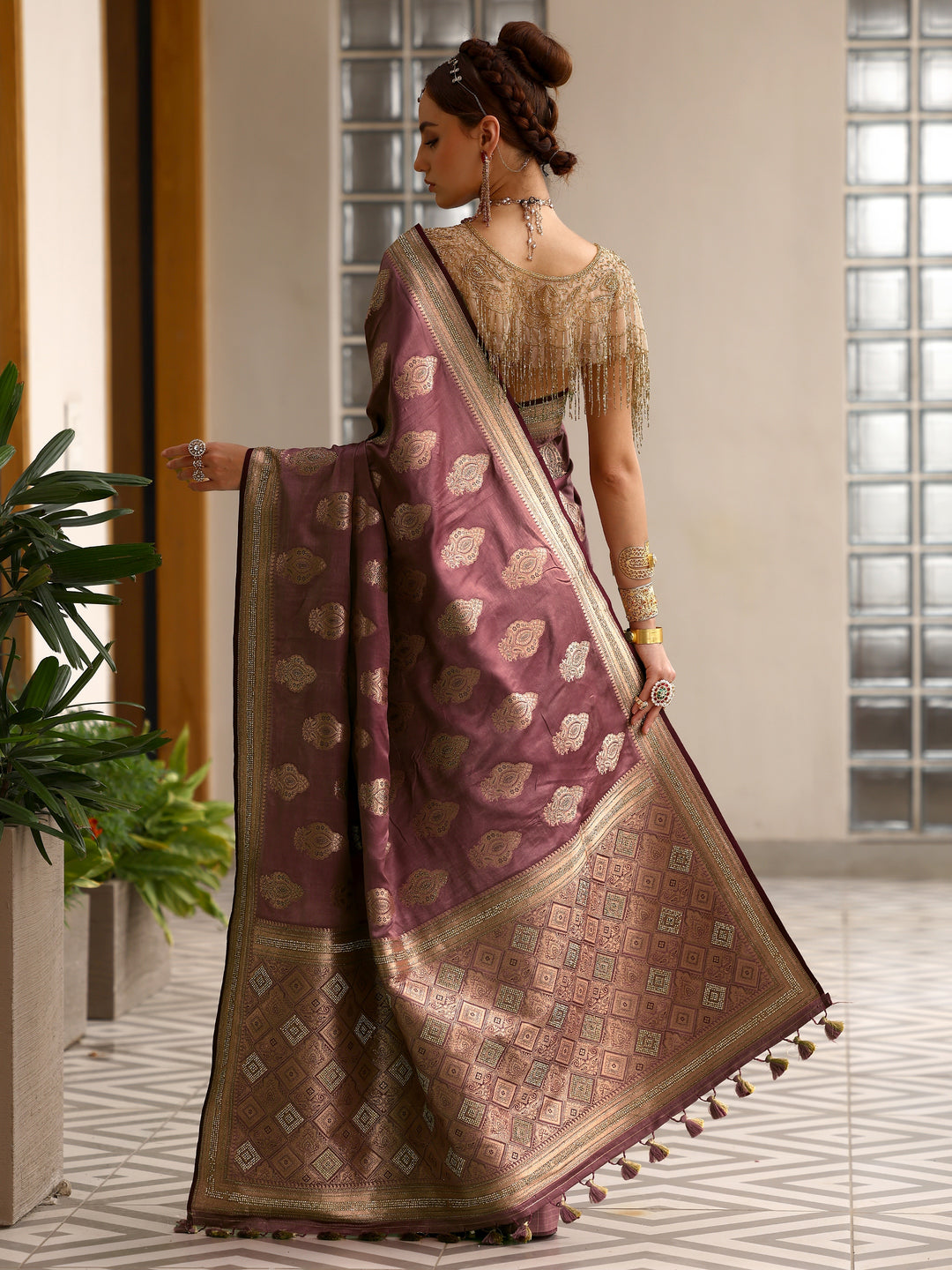  Pink Woven Design Silk Blend Saree With Unstitched Blouse Piece 
