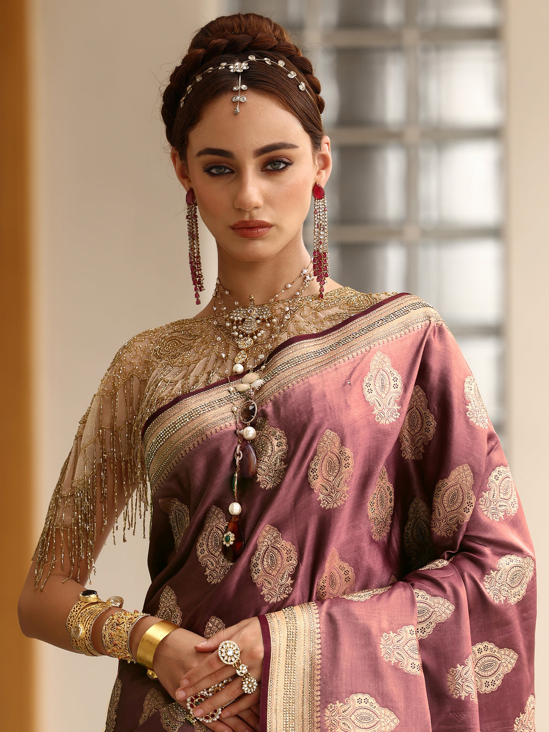  Pink Woven Design Silk Blend Saree With Unstitched Blouse Piece 