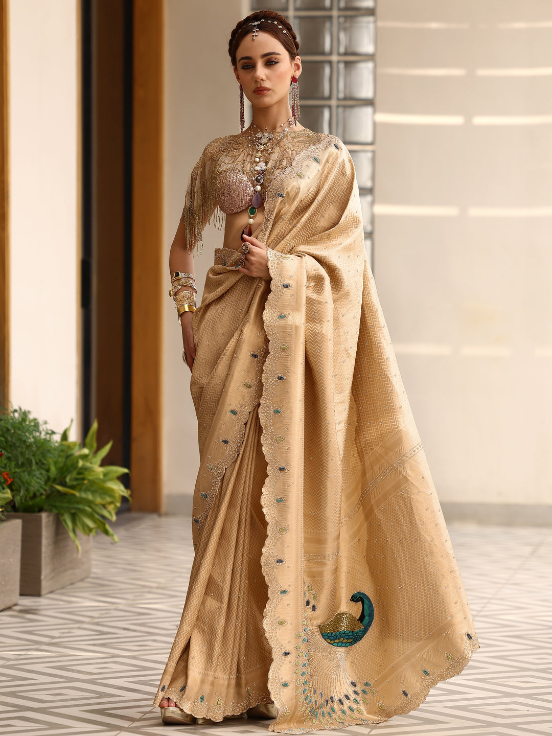  Gold Woven Design Silk blend Saree With Unstitched Blouse Piece 