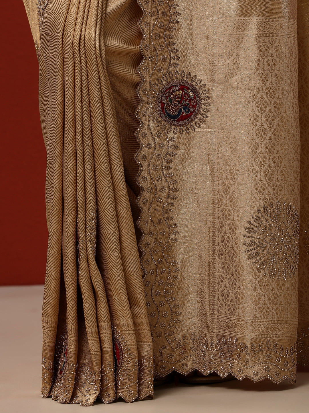 Gold Woven Design Banarasi Silk Blend Saree With Unstitched Blouse Piece 
