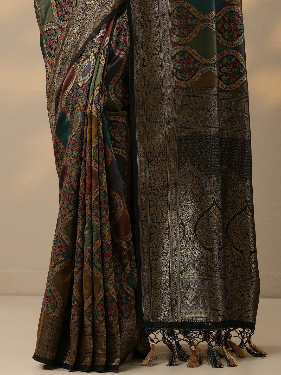  Multi Woven Design Banarasi Silk Blend Saree With Unstitched Blouse Piece 