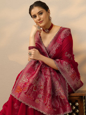 Red Embellished Banarasi Organza Saree With Unstitched Blouse Piece